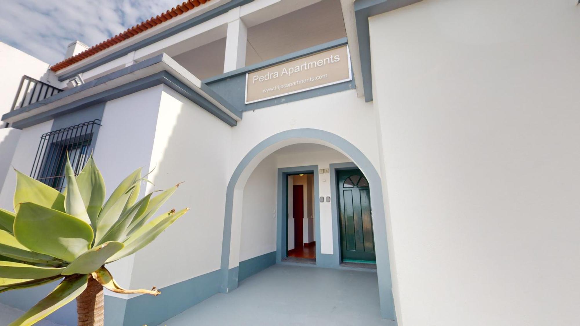 Azores Pedra Apartments - T0 E T1 Ponta Delgada Eksteriør billede